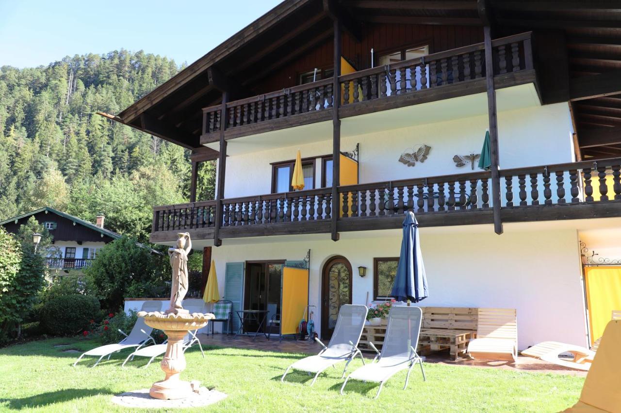 באיירישצל Hotel Effland Mit Innenpool Und Sauna 1 Stunde Zur Privatnutzung Pro Tag מראה חיצוני תמונה