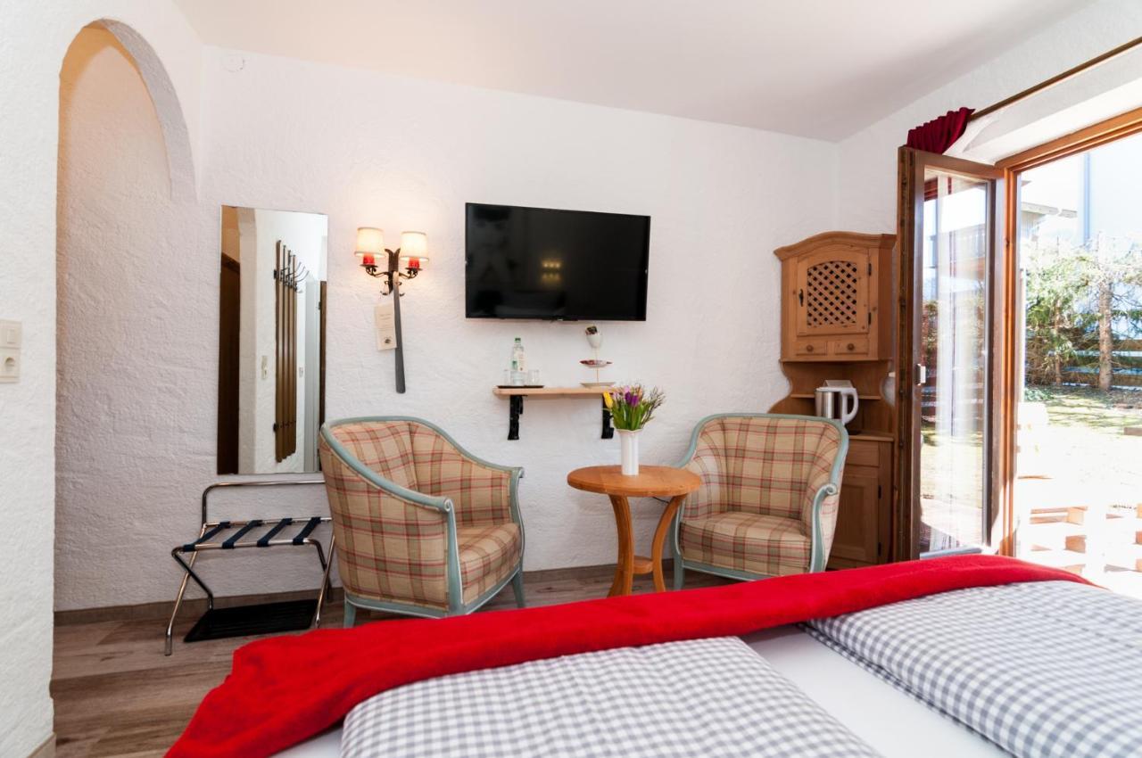 באיירישצל Hotel Effland Mit Innenpool Und Sauna 1 Stunde Zur Privatnutzung Pro Tag מראה חיצוני תמונה
