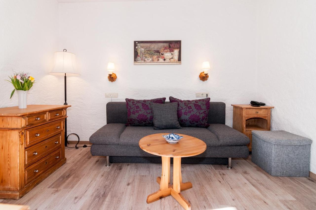 באיירישצל Hotel Effland Mit Innenpool Und Sauna 1 Stunde Zur Privatnutzung Pro Tag מראה חיצוני תמונה
