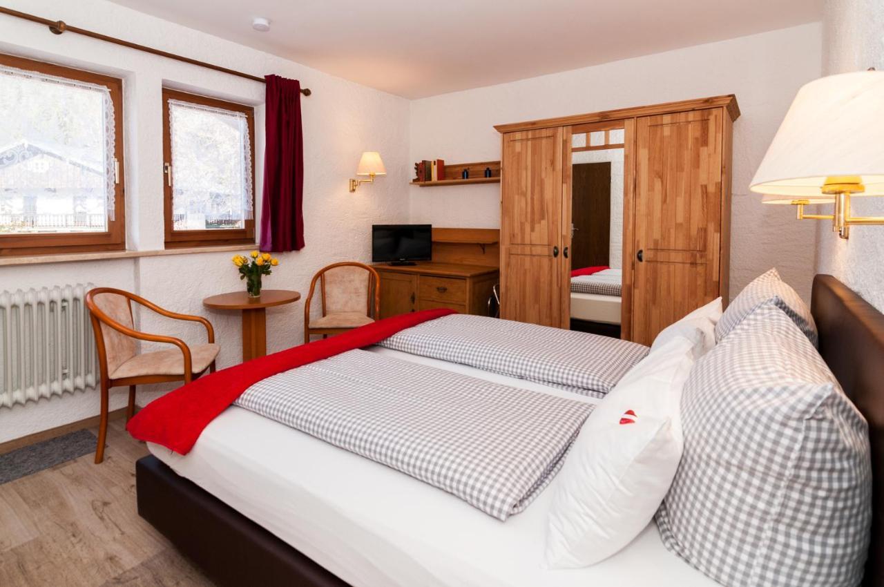 באיירישצל Hotel Effland Mit Innenpool Und Sauna 1 Stunde Zur Privatnutzung Pro Tag מראה חיצוני תמונה