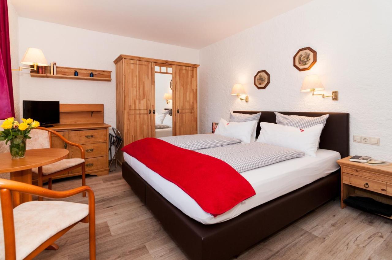 באיירישצל Hotel Effland Mit Innenpool Und Sauna 1 Stunde Zur Privatnutzung Pro Tag מראה חיצוני תמונה