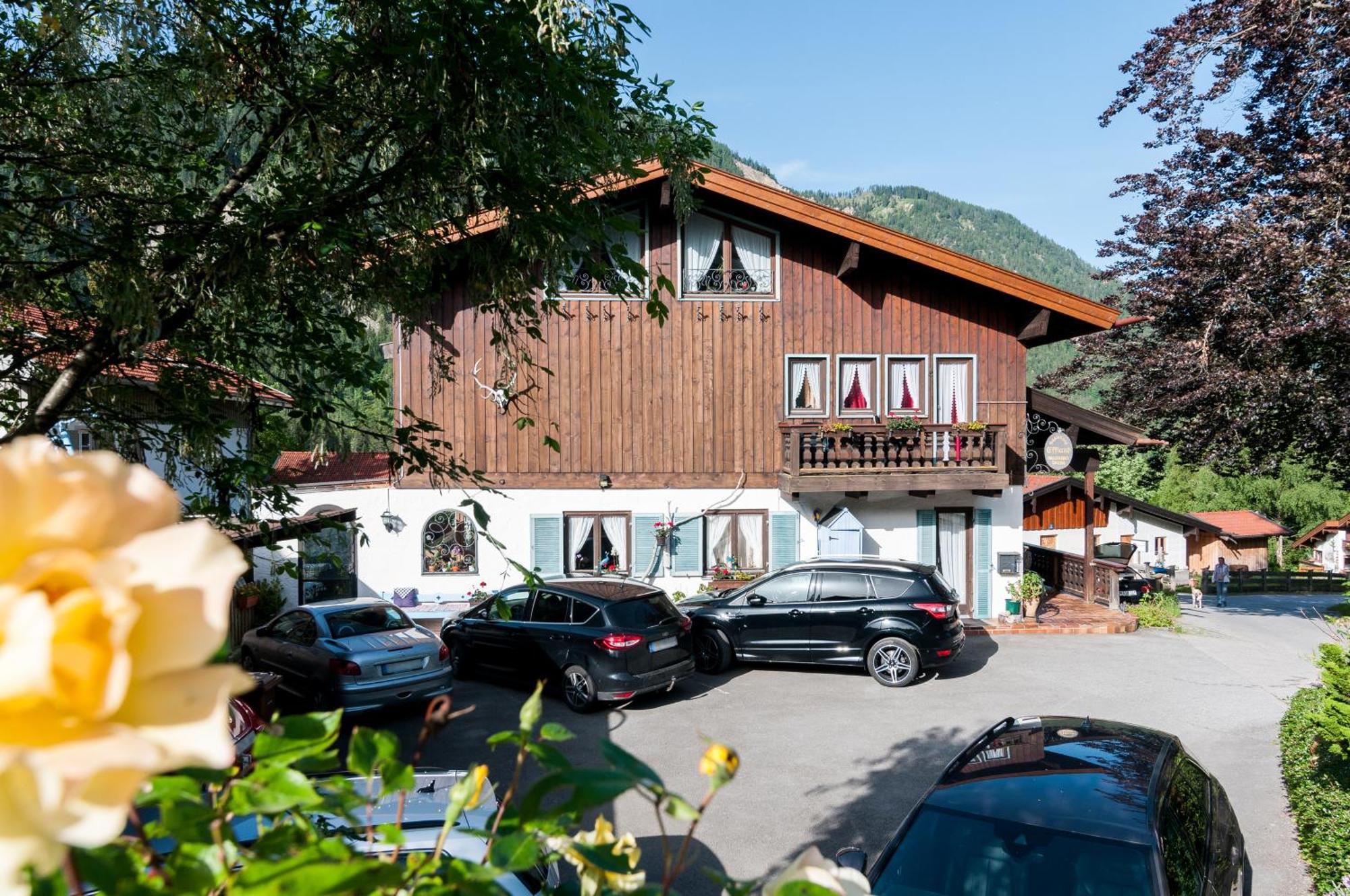 באיירישצל Hotel Effland Mit Innenpool Und Sauna 1 Stunde Zur Privatnutzung Pro Tag מראה חיצוני תמונה