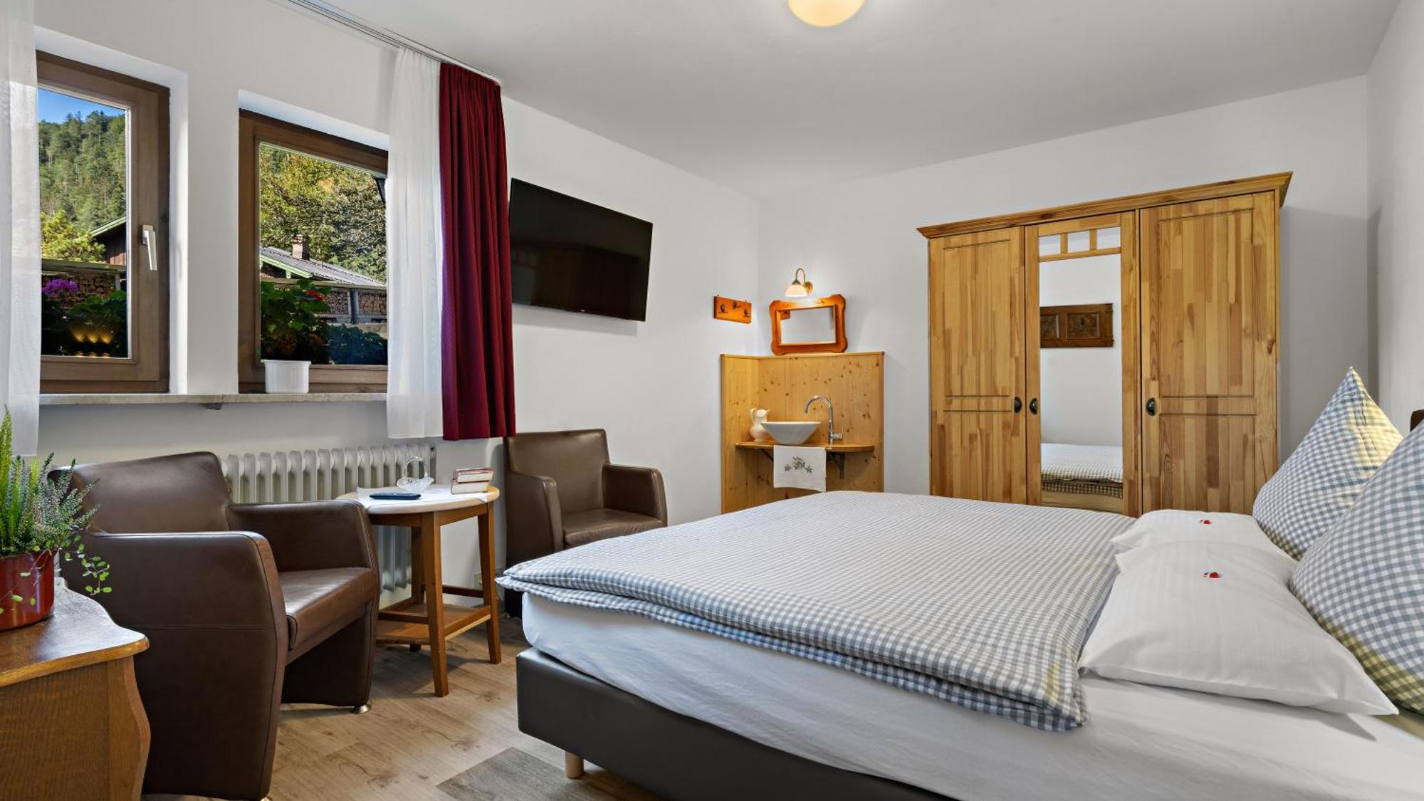 באיירישצל Hotel Effland Mit Innenpool Und Sauna 1 Stunde Zur Privatnutzung Pro Tag מראה חיצוני תמונה